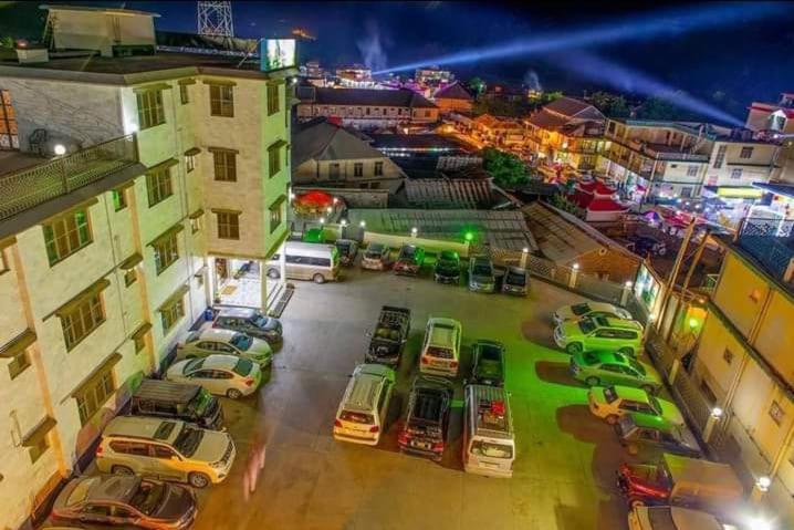Royal Hotel นารัน ภายนอก รูปภาพ