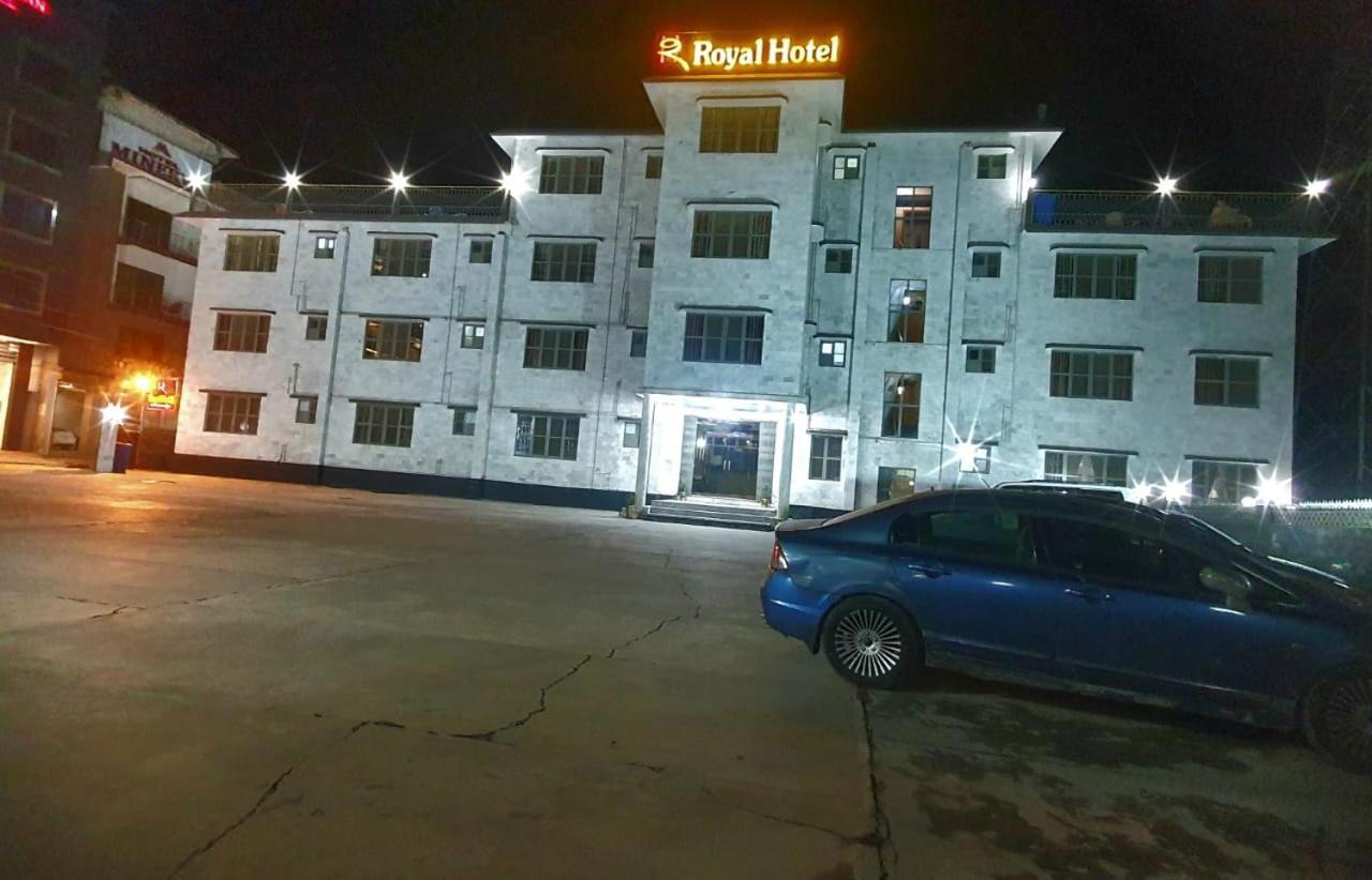 Royal Hotel นารัน ภายนอก รูปภาพ