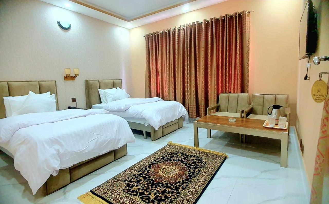Royal Hotel นารัน ภายนอก รูปภาพ